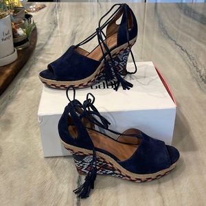 Cabi Aztec suede and beautifully detailed wedges. Barely worn. Sz 8